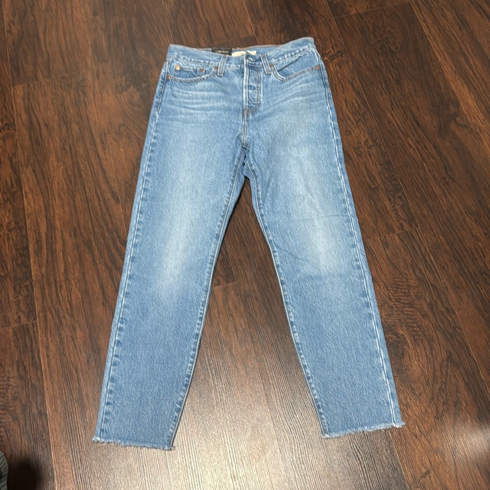 Levi’s wedgie jeans